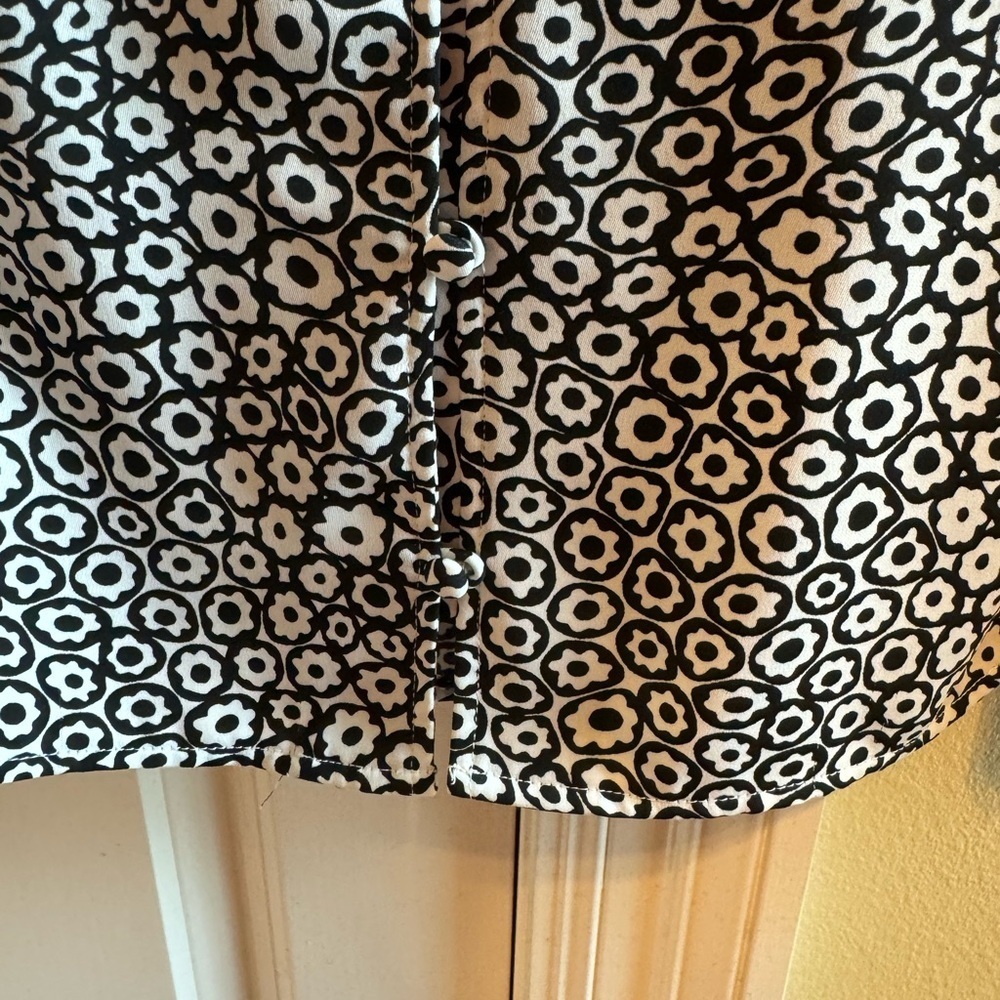 Talbots Long Sleeve Black White Floral Tie Button Down Blouse Sz L - Picture 6 of 12